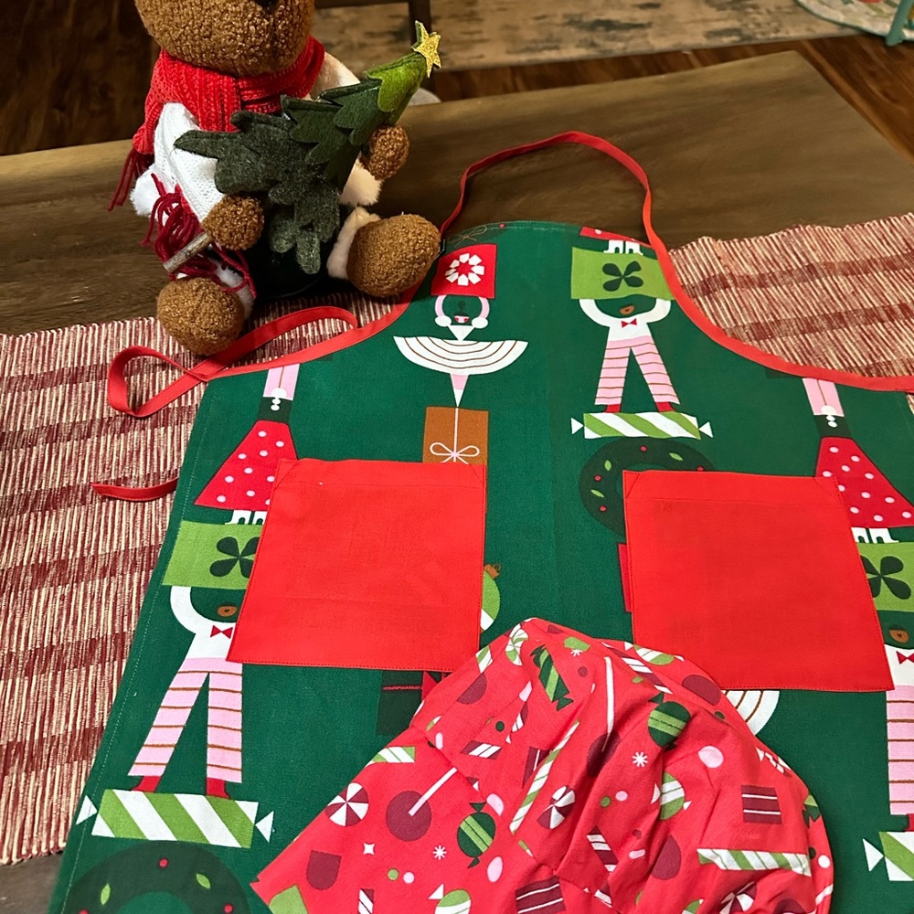 Festive Green and Red Christmas Apron Set
